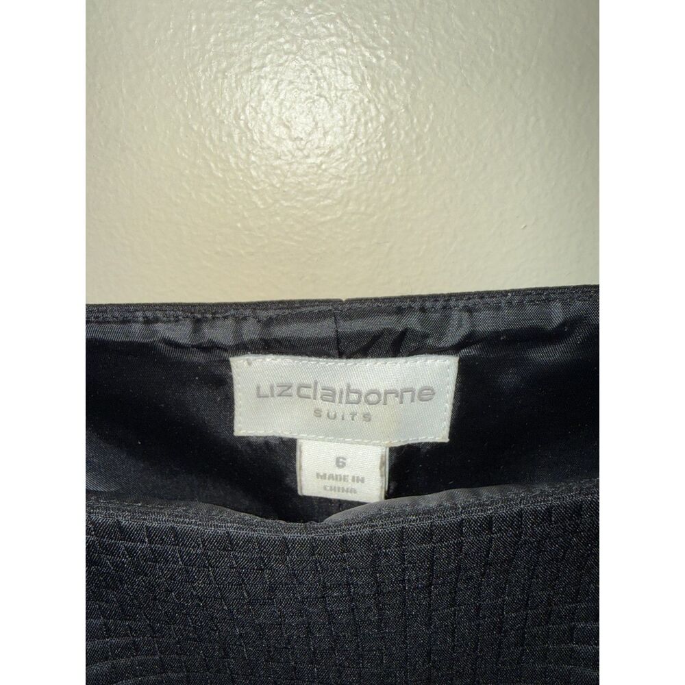 Liz Claiborne Suits Black Textured Square Neck Sleeveless Top Blouse - Size 6 - Picture 3 of 11